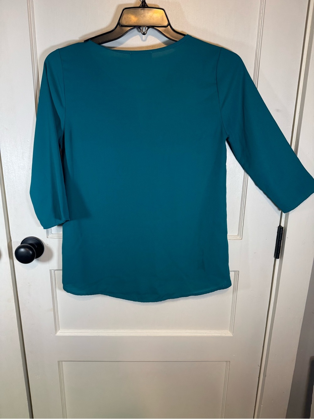 Everly Teal Keyhole Long Sleeve Top - Picture 8 of 11